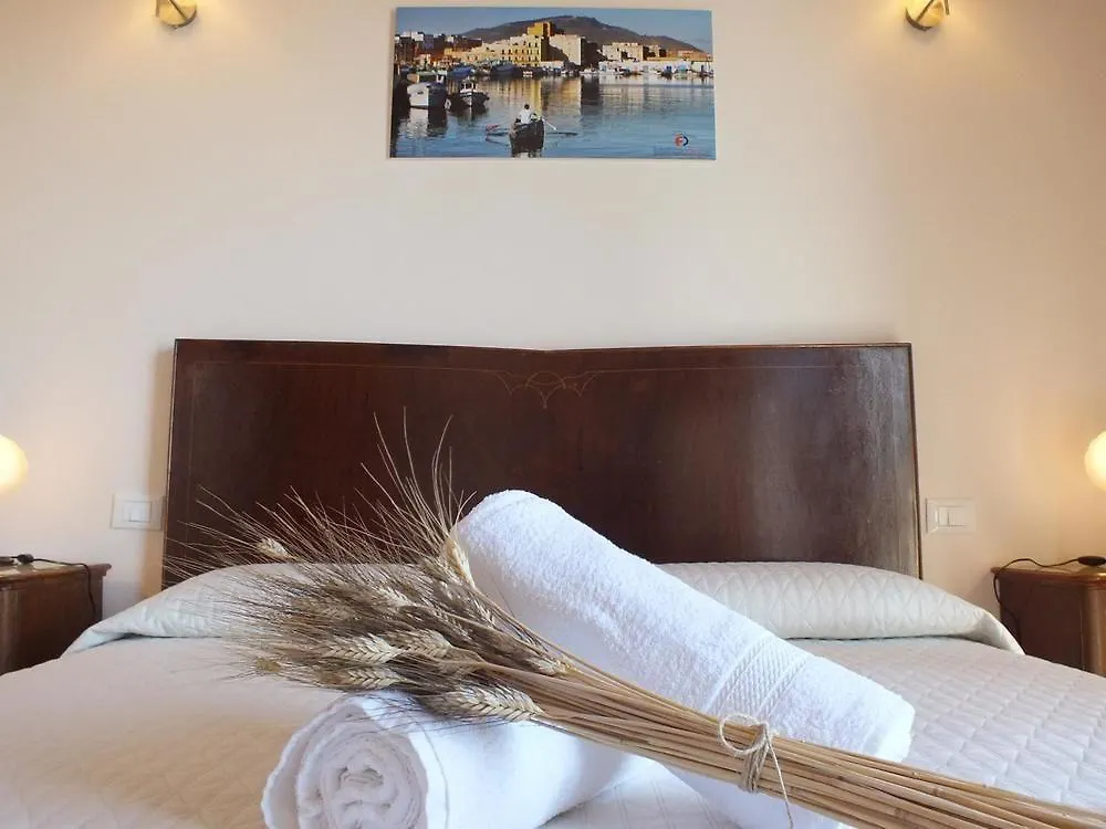 Siciliantica Bed & Breakfast Rilievo