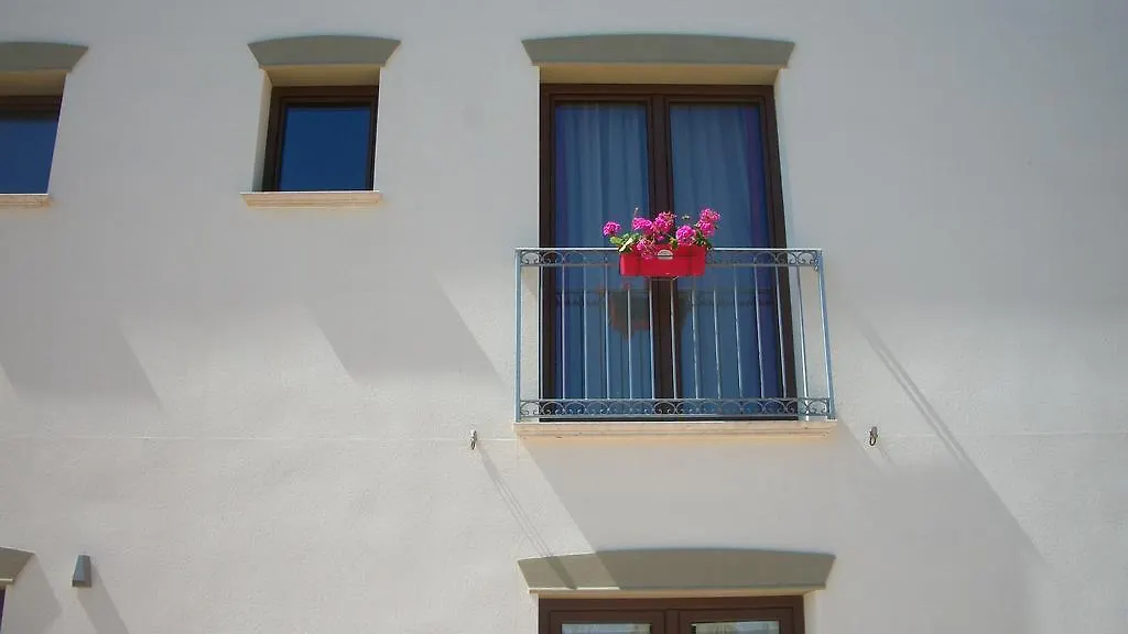 Siciliantica Bed & Breakfast Rilievo